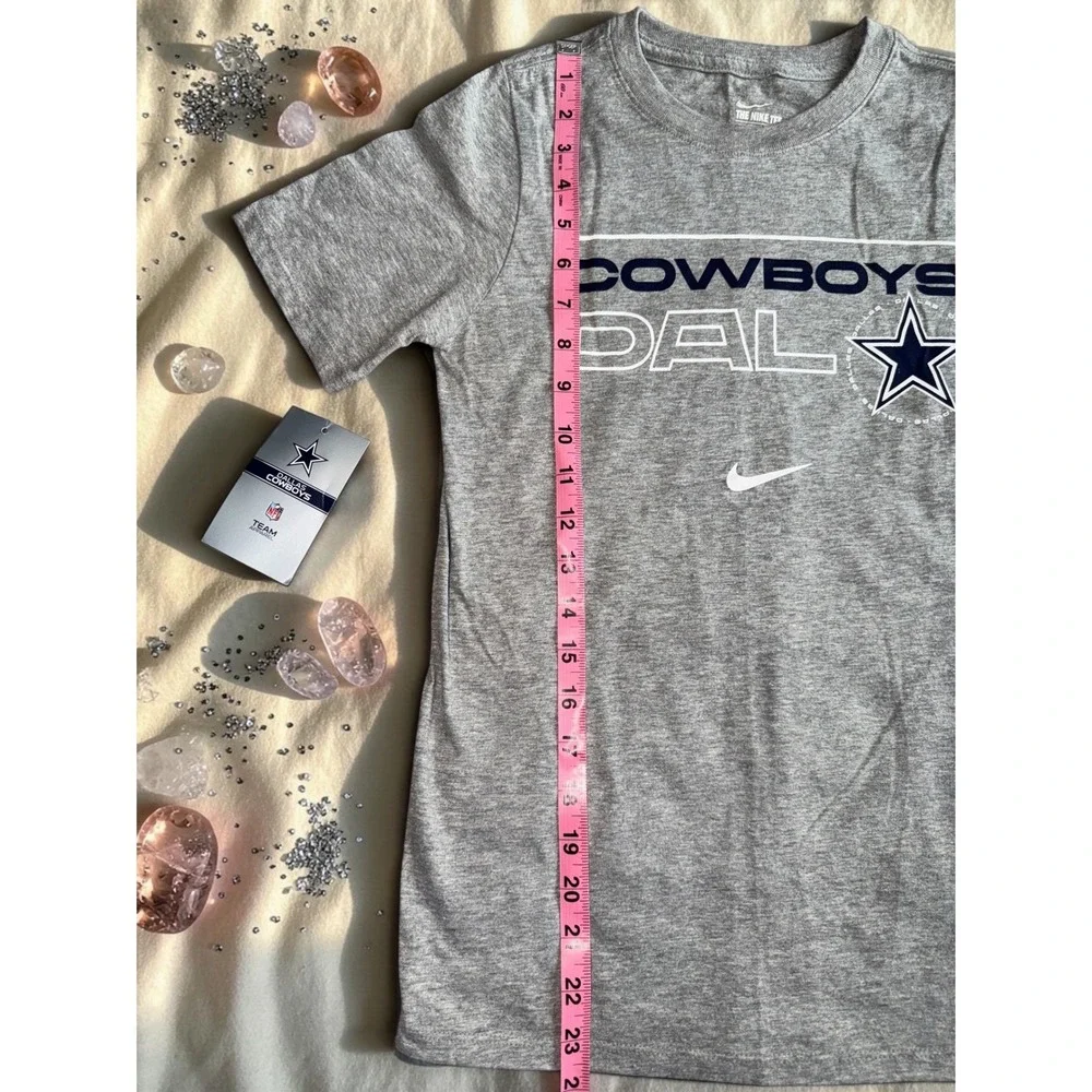 Nike - Kids Dallas Cowboys NFL T-Shirt - Size Medium *NWT*